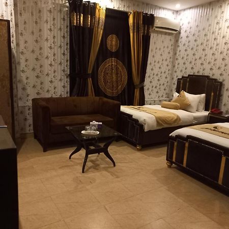 Premier Inn Johar Town לאהור מראה חיצוני תמונה