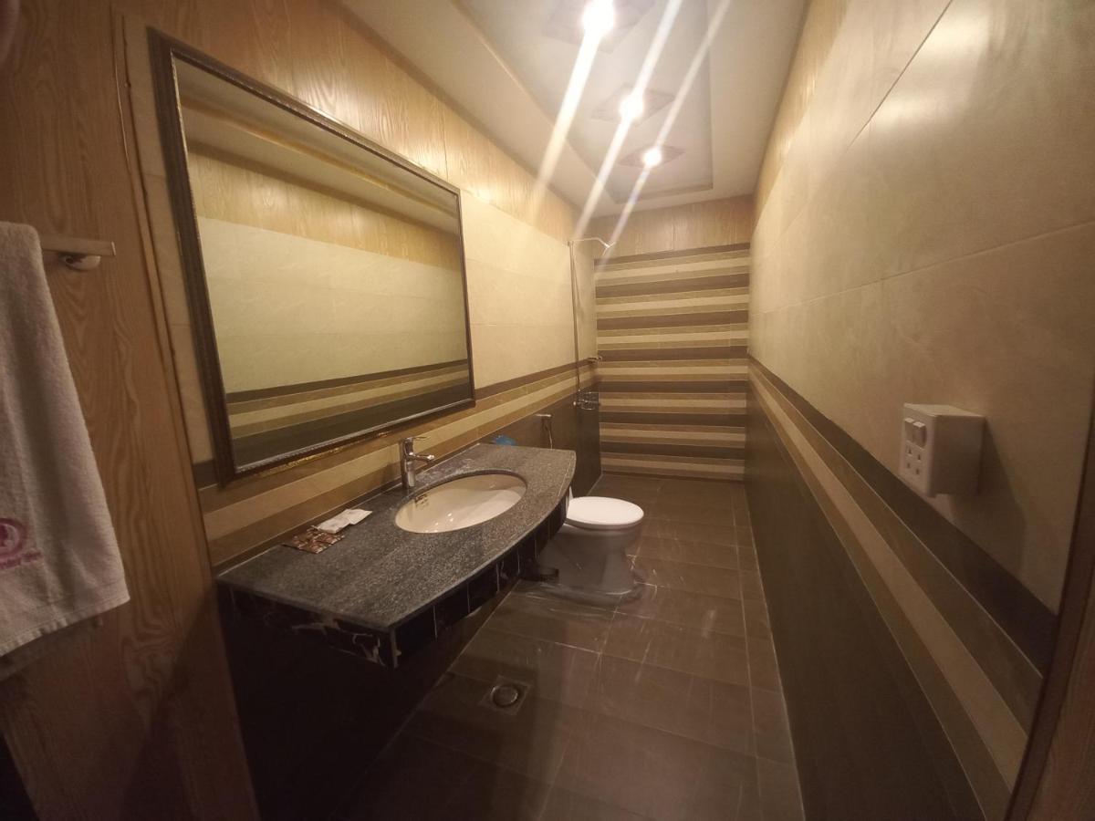 Premier Inn Johar Town לאהור מראה חיצוני תמונה