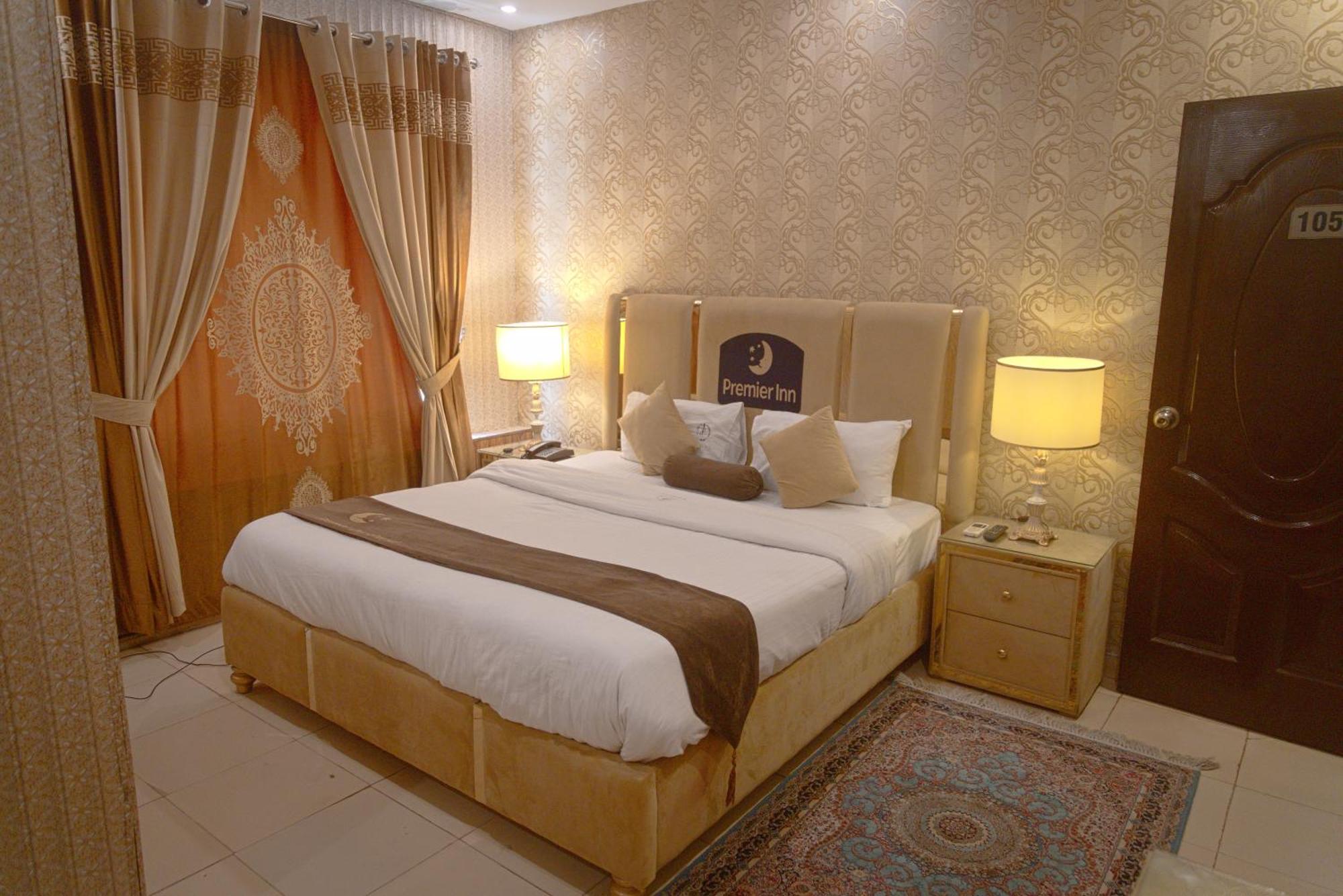 Premier Inn Johar Town לאהור מראה חיצוני תמונה