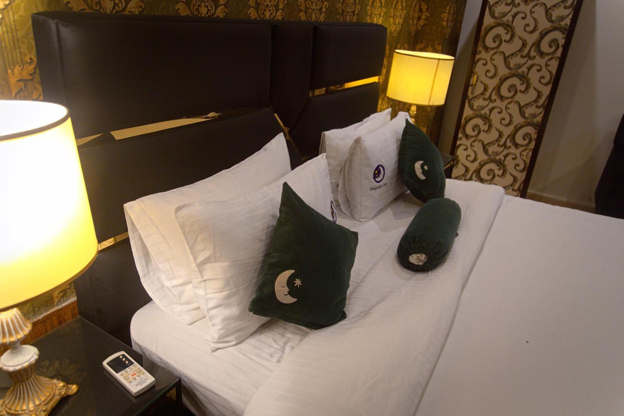 Premier Inn Johar Town לאהור מראה חיצוני תמונה