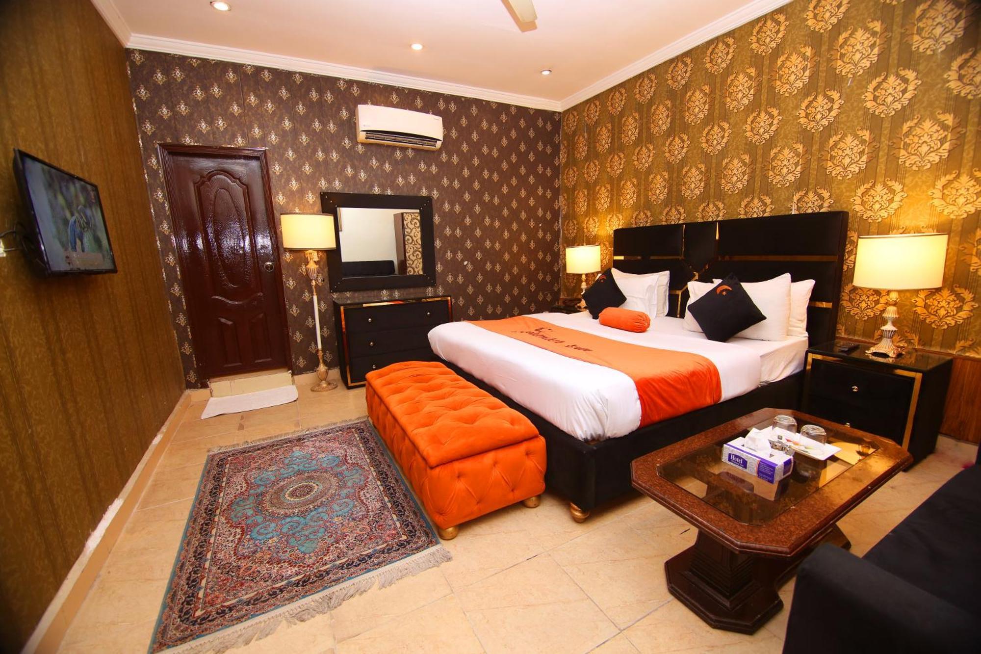 Premier Inn Johar Town לאהור מראה חיצוני תמונה