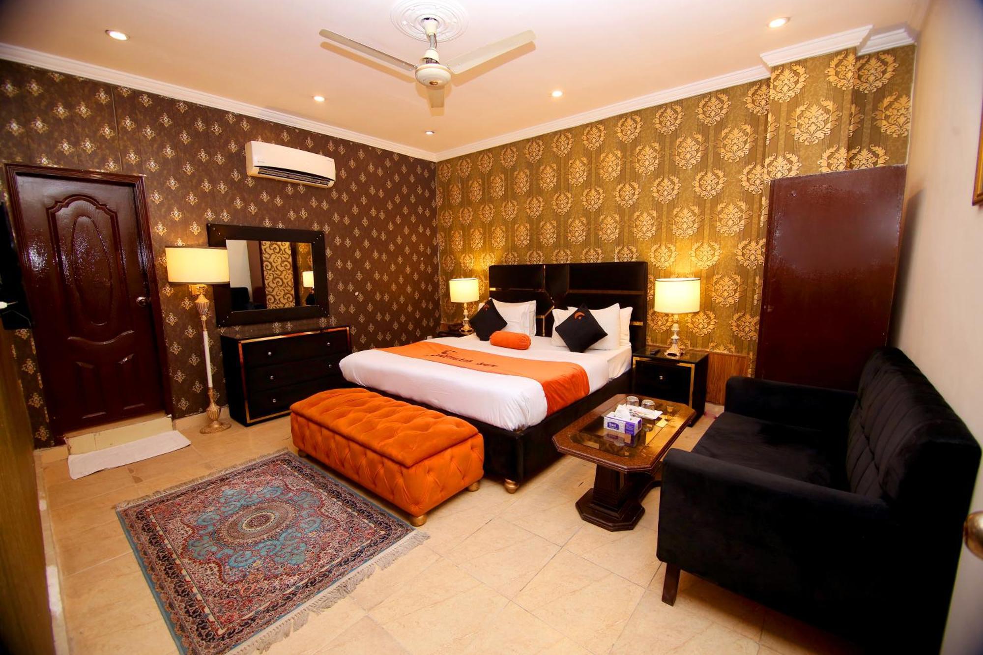 Premier Inn Johar Town לאהור מראה חיצוני תמונה