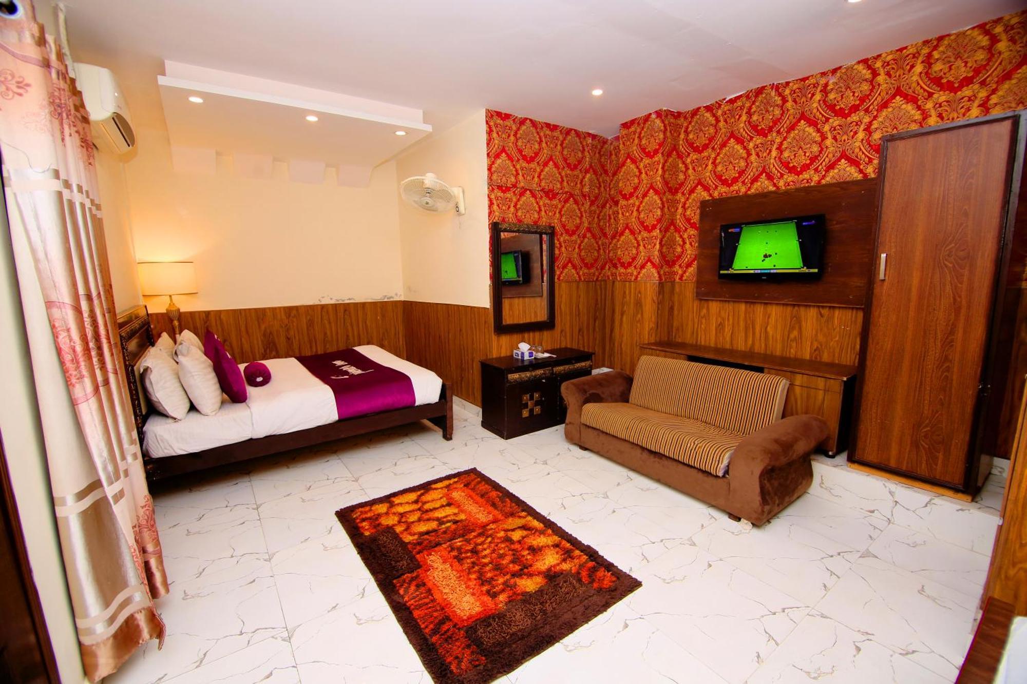 Premier Inn Johar Town לאהור מראה חיצוני תמונה