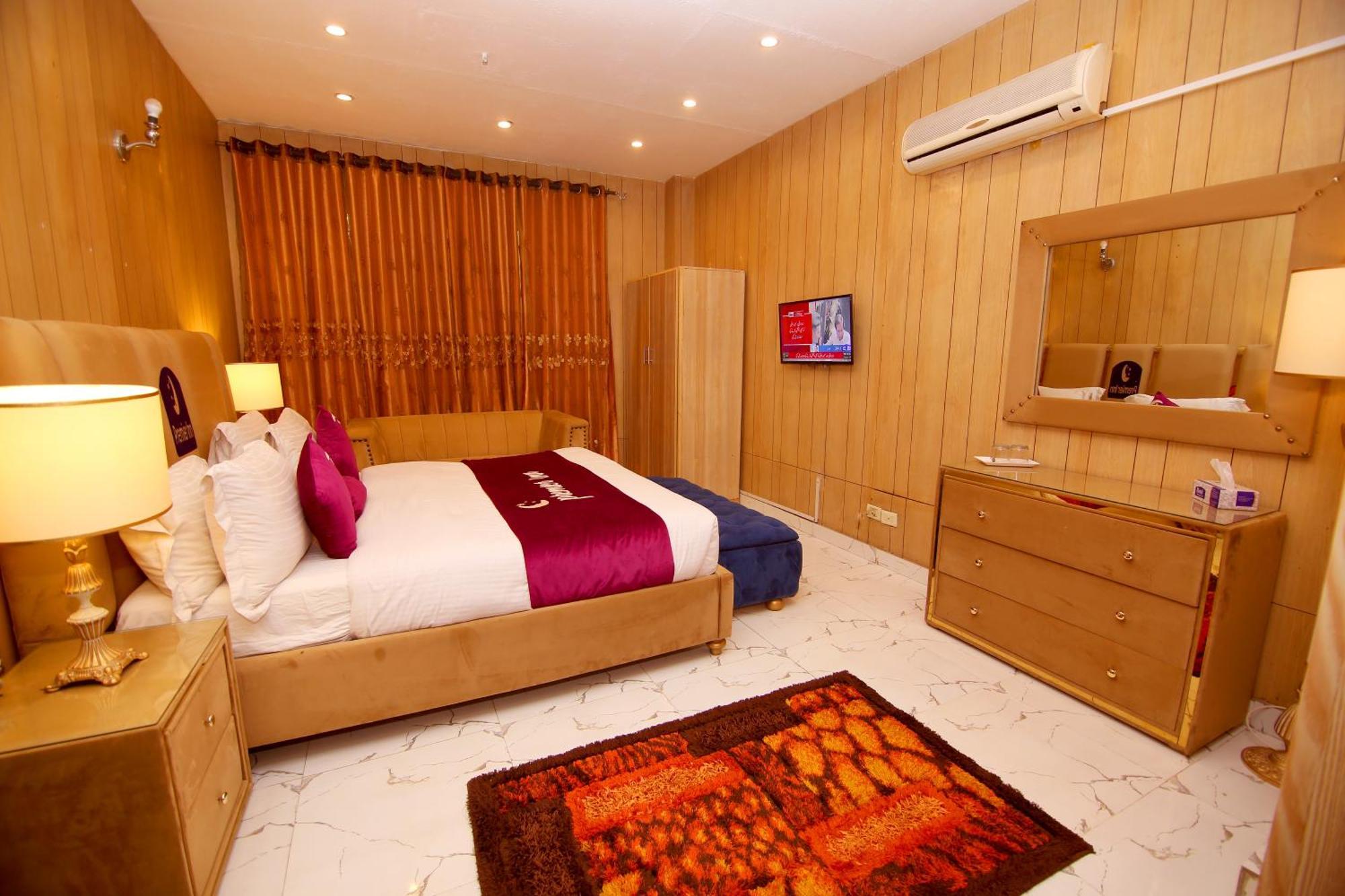 Premier Inn Johar Town לאהור מראה חיצוני תמונה